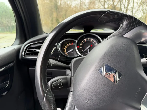 Citroen DS3 1.6 THP Sport Chic 25