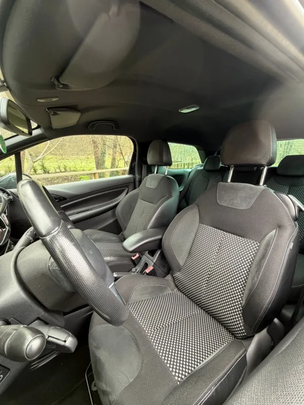 Citroen DS3 1.6 THP Sport Chic 29