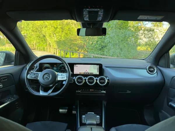 Mercedes-Benz EQA 250 AMG Line 14