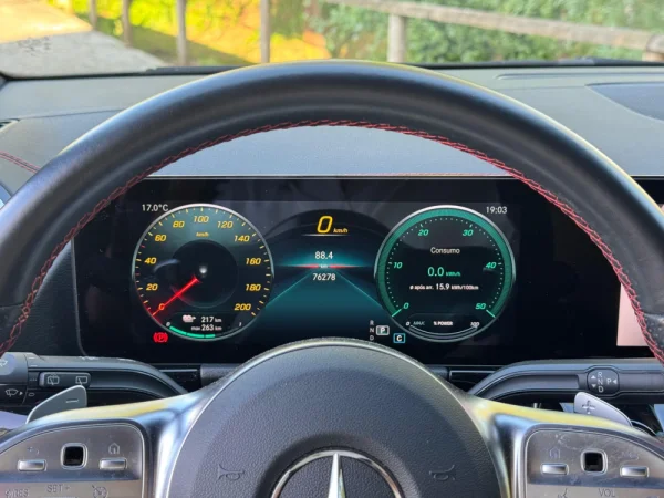 Mercedes-Benz EQA 250 AMG Line 17