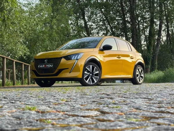 Peugeot e-208 50 kWh GT Line 8