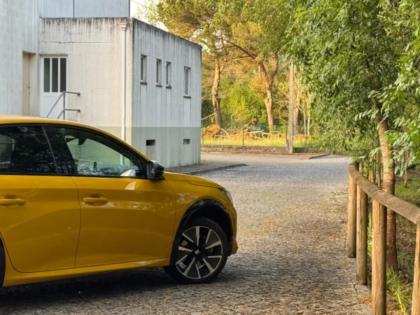 Peugeot e-208 50 kWh GT Line 13
