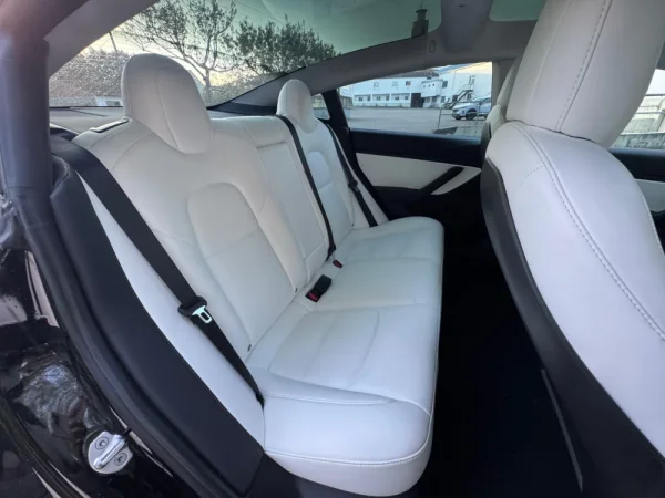 Tesla Model 3 Long Range AWD Dual Motor 27