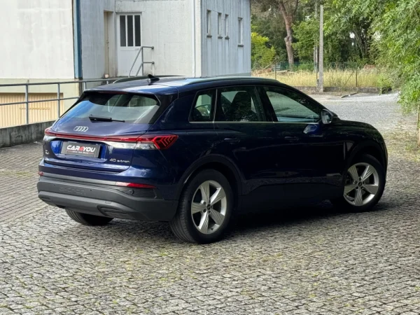 Audi Q4 e-tron 40 63 kWh SE Business 7
