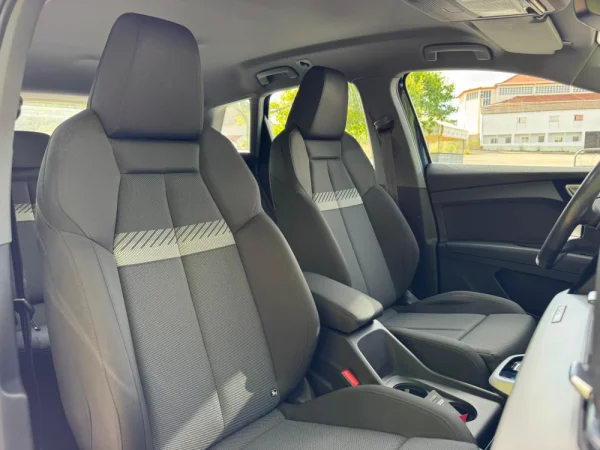 Audi Q4 e-tron 40 63 kWh SE Business 31