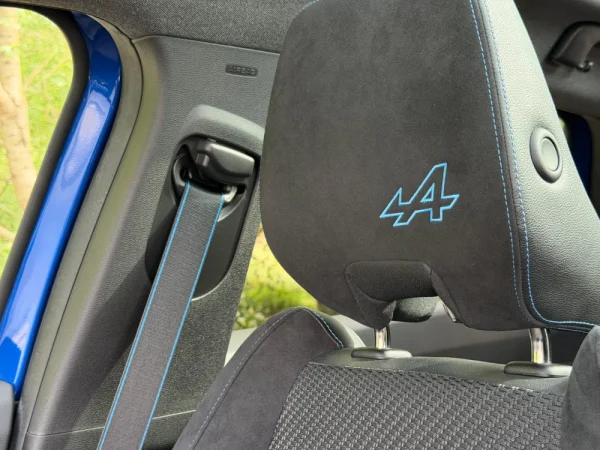 Renault Austral 1.2 Full Hybrid E-Tech Esprit Alpine 22