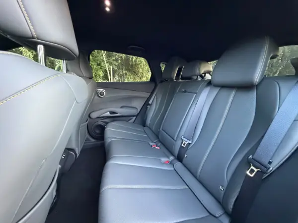 BYD Atto 3 EVO 74.8 kWh Design 44