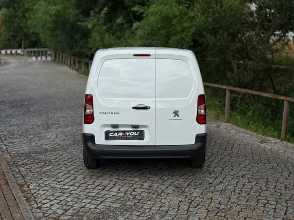 Peugeot Partner 1.5 BlueHdi Premium Standard 7