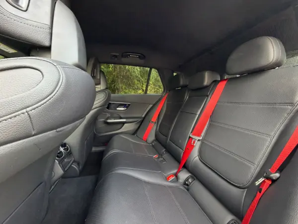 Mercedes-Benz C 300 e AMG Line 47