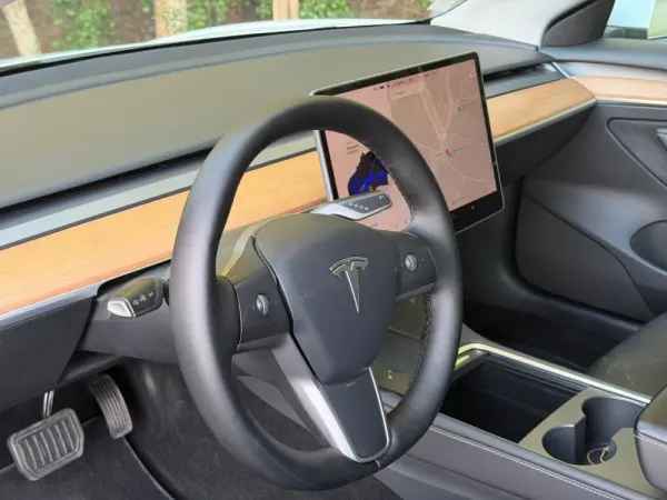 Tesla Model 3 Standard RWD 26