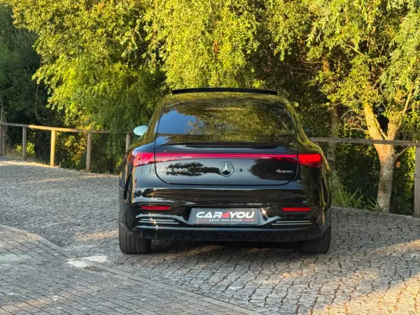 Mercedes-Benz EQS 580 4Matic Electric Art 22