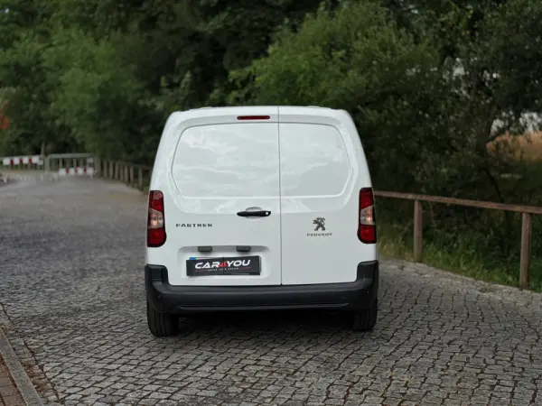 Peugeot Partner 1.5 BlueHdi Premium Standard 12