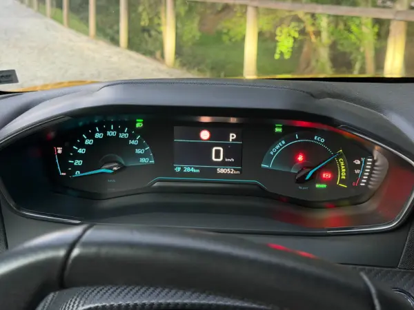 Peugeot e-208 Active 13