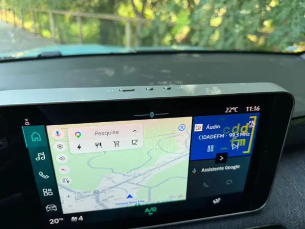 Renault 4 E-Tech 52 kWh Iconic Autonomia Conforto 23
