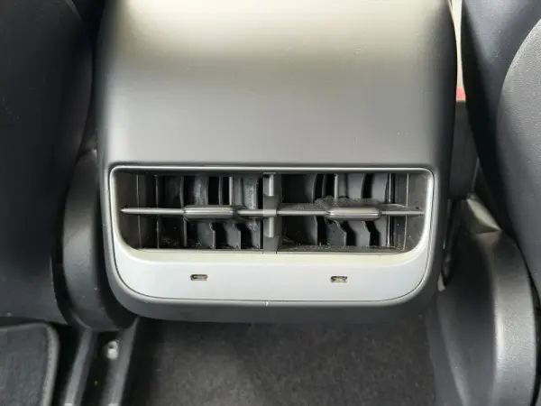 Tesla Model 3 Standard Range Plus RWD 34