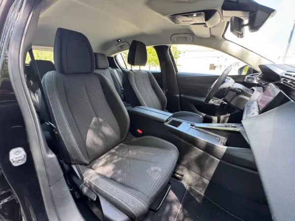 Peugeot 308 PureTech 130 EAT8 Active Pack 28