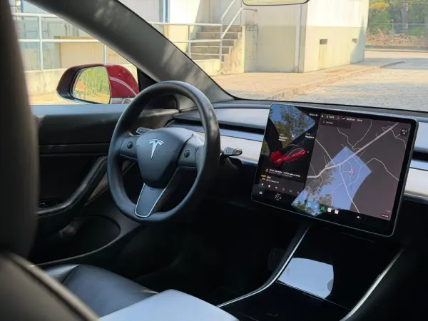 Tesla Model 3 Standard Range Plus RWD 30