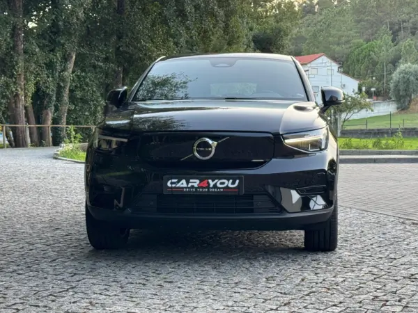 Volvo C40 Recharge Plus 8