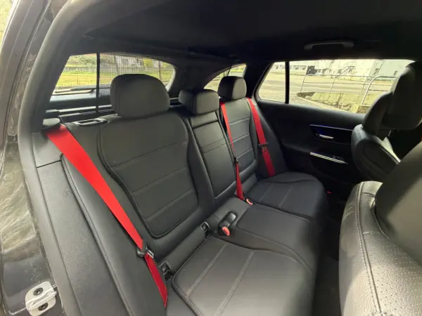 Mercedes-Benz C 300 e AMG Line 46