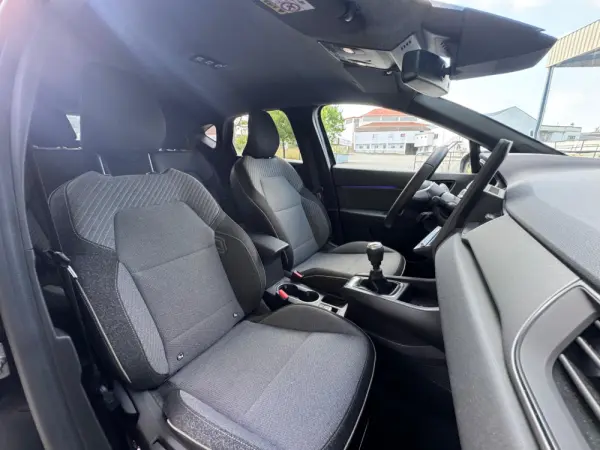 Renault Captur 1.0 TCe Techno 29