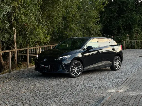 MG MG4 77 kWh Extended Range Luxury 4