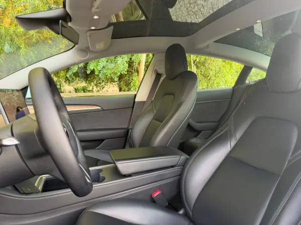 Tesla Model 3 Standard RWD 28