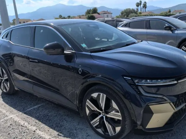 Renault Mégane E-Tech EV60 Iconic 3