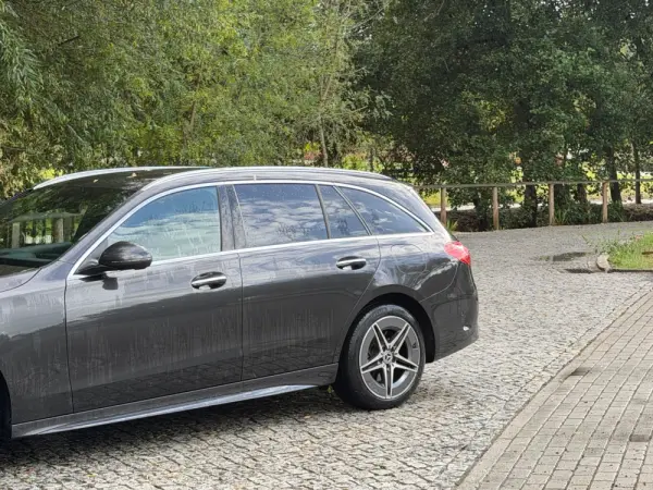 Mercedes-Benz C 300 e AMG Line 3
