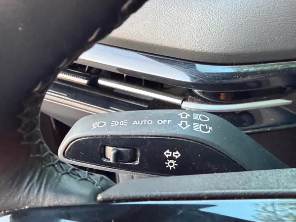 MG MG4 77 kWh Extended Range Luxury 22