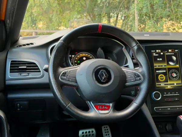 Renault Mégane 1.8 TCe R.S. EDC 26