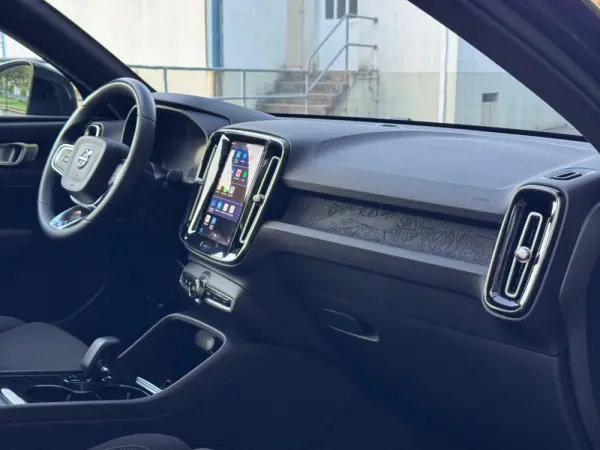 Volvo C40 Recharge Plus 26