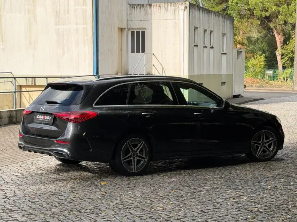 Mercedes-Benz C 300 e AMG Line 7