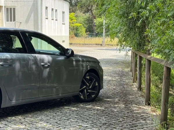 Peugeot 308 1.2 PureTech Allure Pack 6
