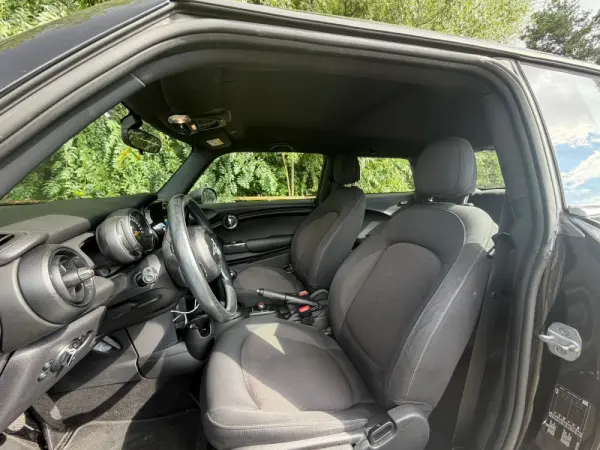 MINI 3 Portas One D 24