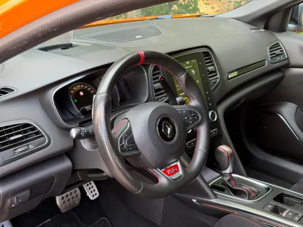 Renault Mégane 1.8 TCe R.S. EDC 27