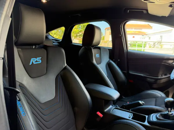 Ford Focus 2.3 EcoBoost RS 36