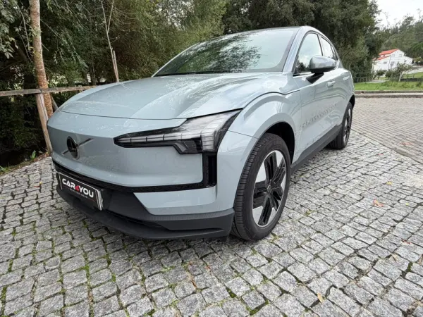 Volvo EX30 69 kWh Single Motor Extended Range Plus 8