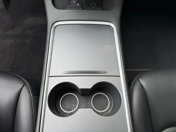 Tesla Model 3 Standard Range Plus RWD 24