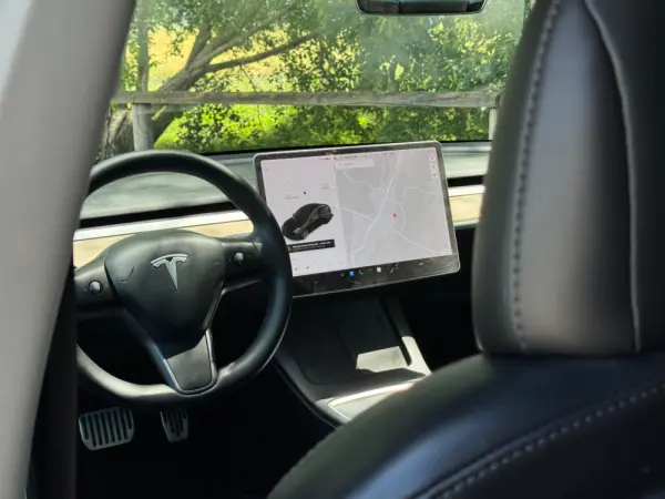 Tesla Model 3 Standard Range Plus RWD 20