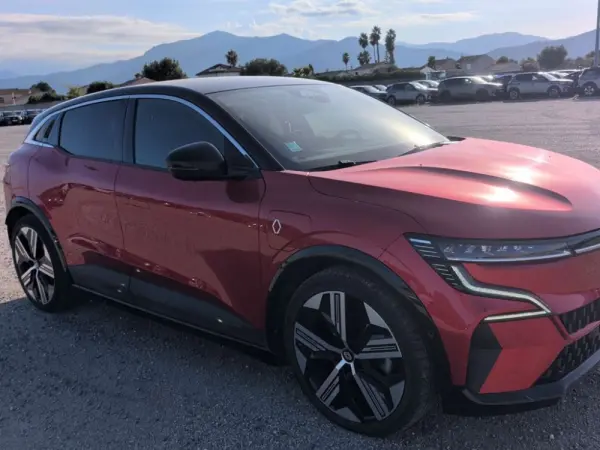 Renault Mégane E-Tech EV60 Iconic 3