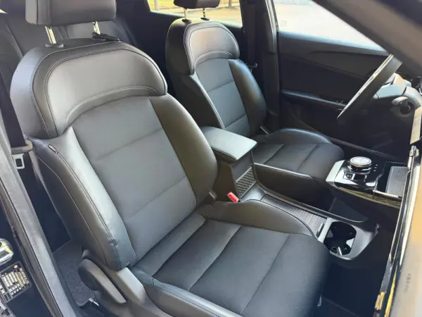 MG MG4 77 kWh Extended Range Luxury 33