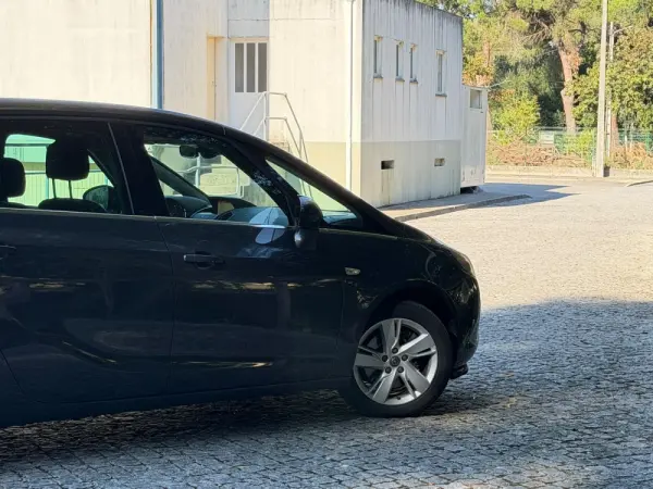 Opel Zafira 1.6 CDTi Executive 6