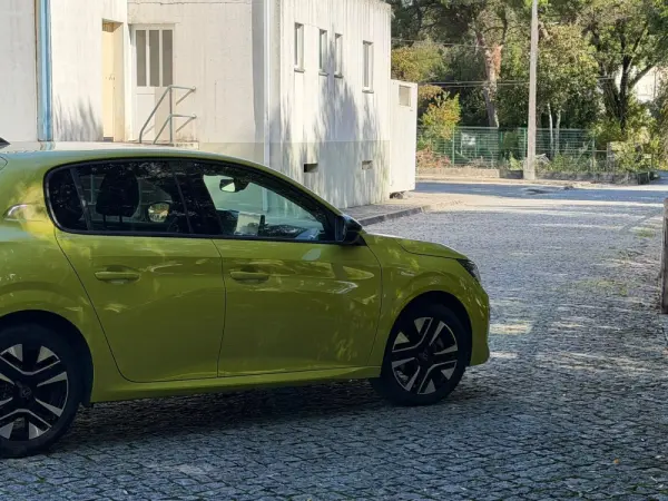 Peugeot 208 1.2 PureTech Allure 6