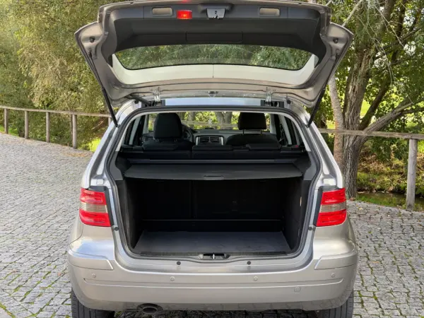 Mercedes-Benz B 180 CDi 11