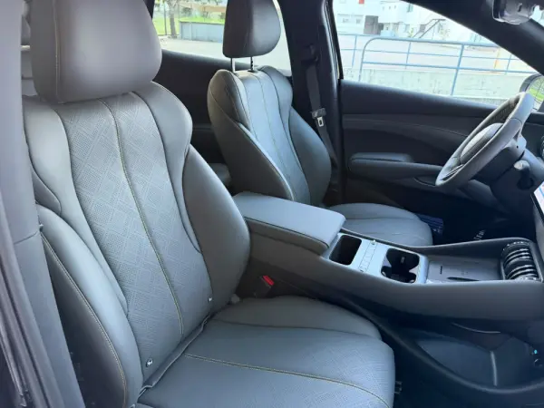 BYD Atto 3 EVO 74.8 kWh Design 39