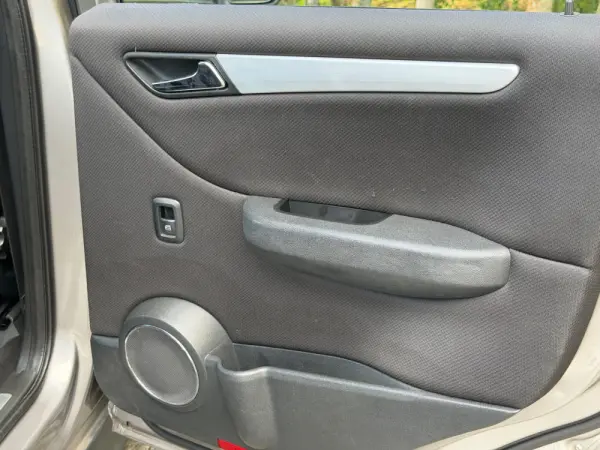 Mercedes-Benz B 180 CDi 34