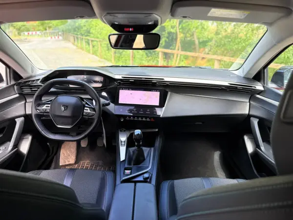 Peugeot 308 1.2 PureTech Allure 15
