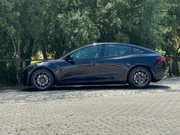 Tesla Model 3 Standard Range Plus RWD 10