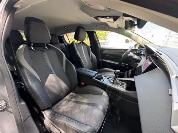 Peugeot 308 1.2 PureTech Allure Pack 27