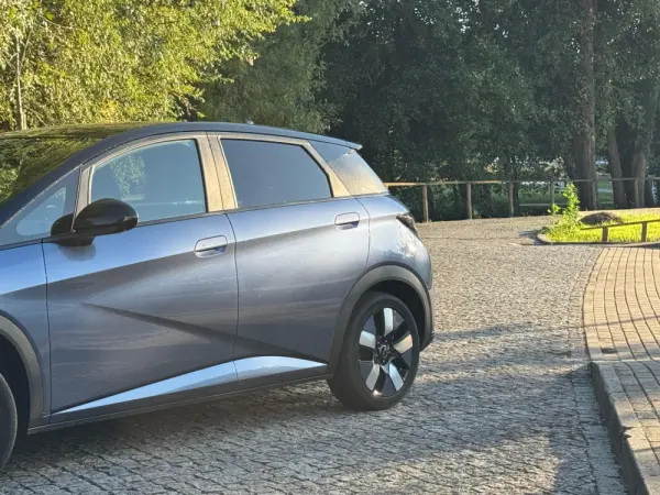 BYD Dolphin 60.4 kWh Design 3